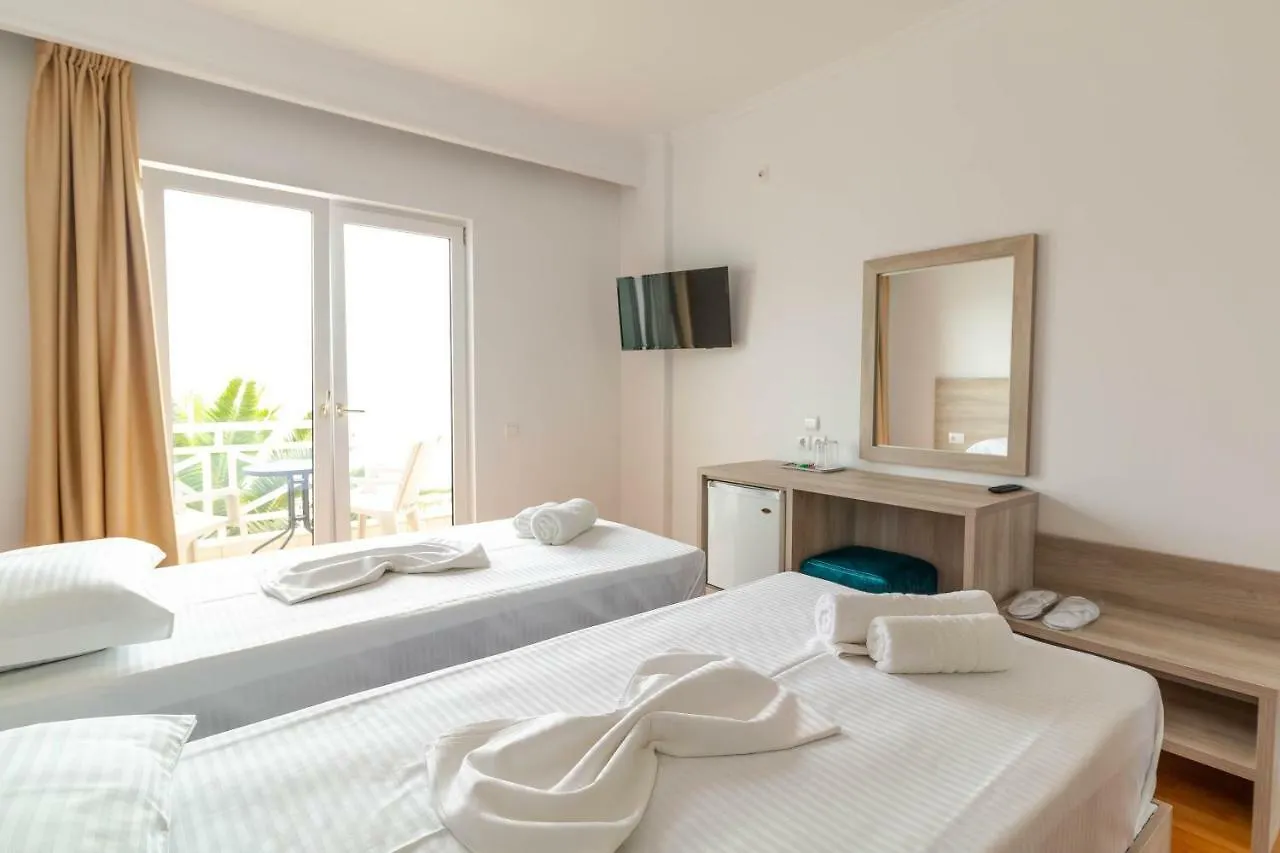 Sun N Blue Hotel Sarande 3*,  Albania