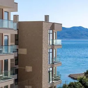 Hotel Oni, Sarande