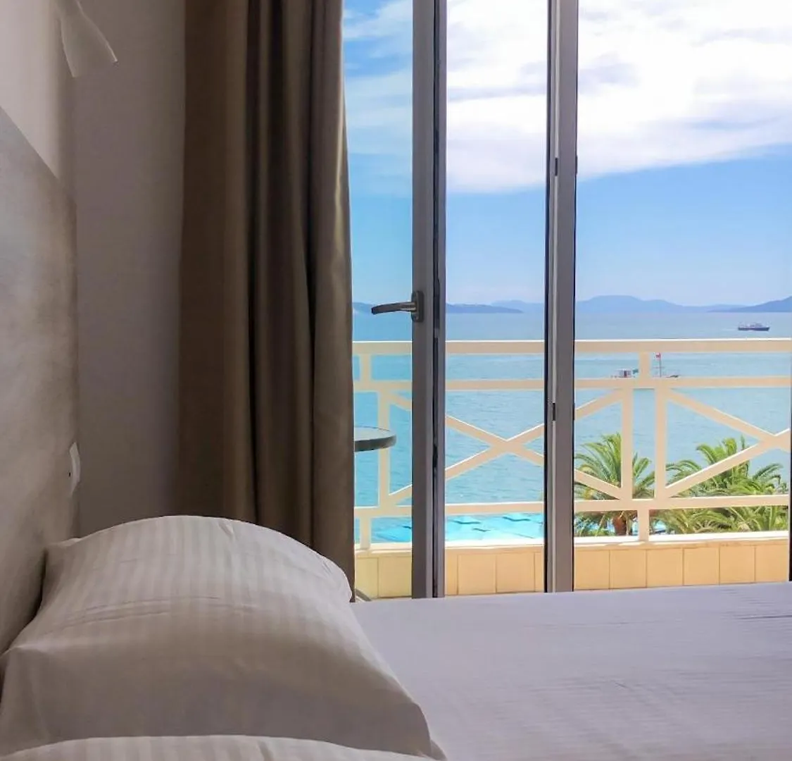 Sun N Blue Hotel Saranda
